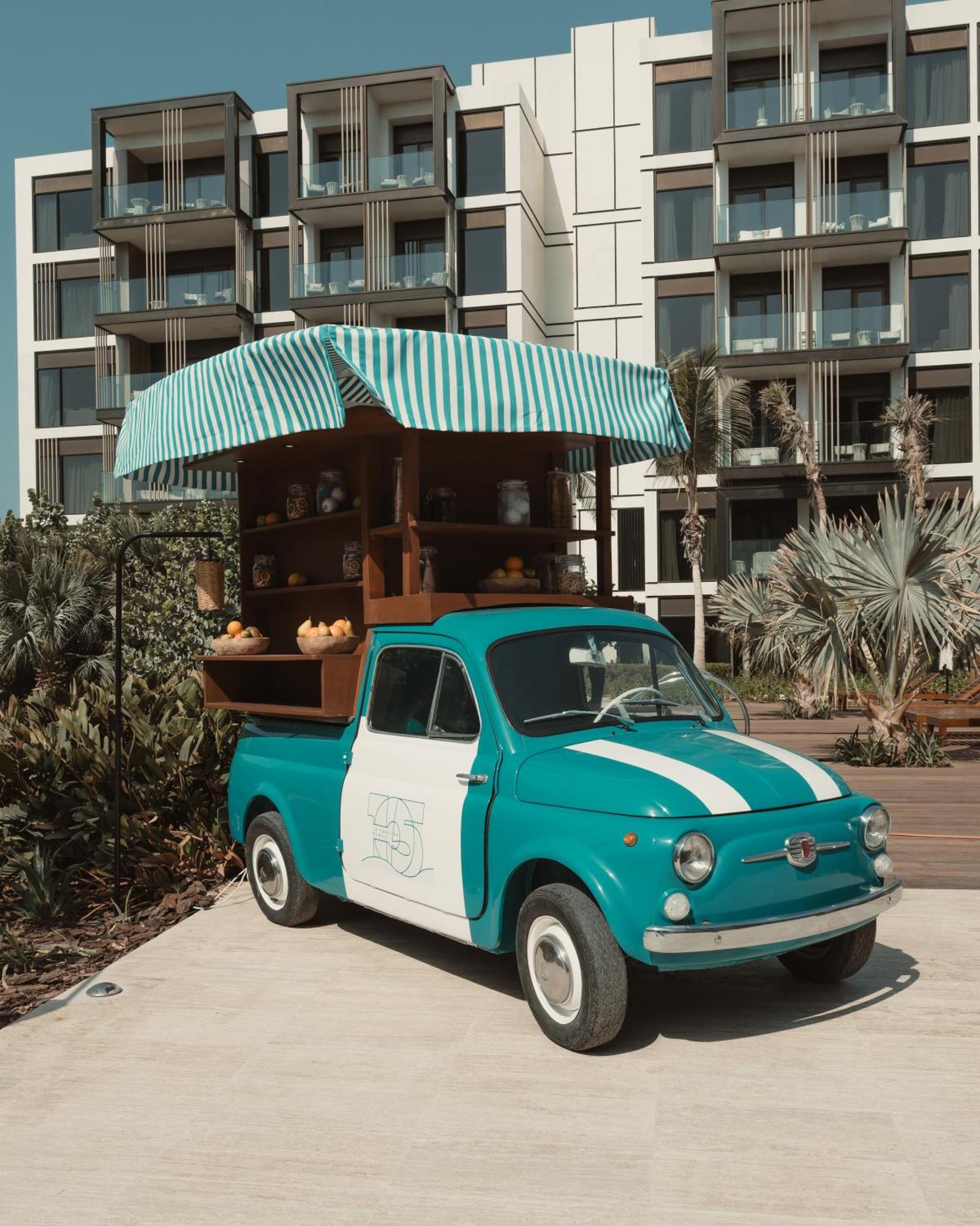 Delano At Bluewaters 5* Дубай