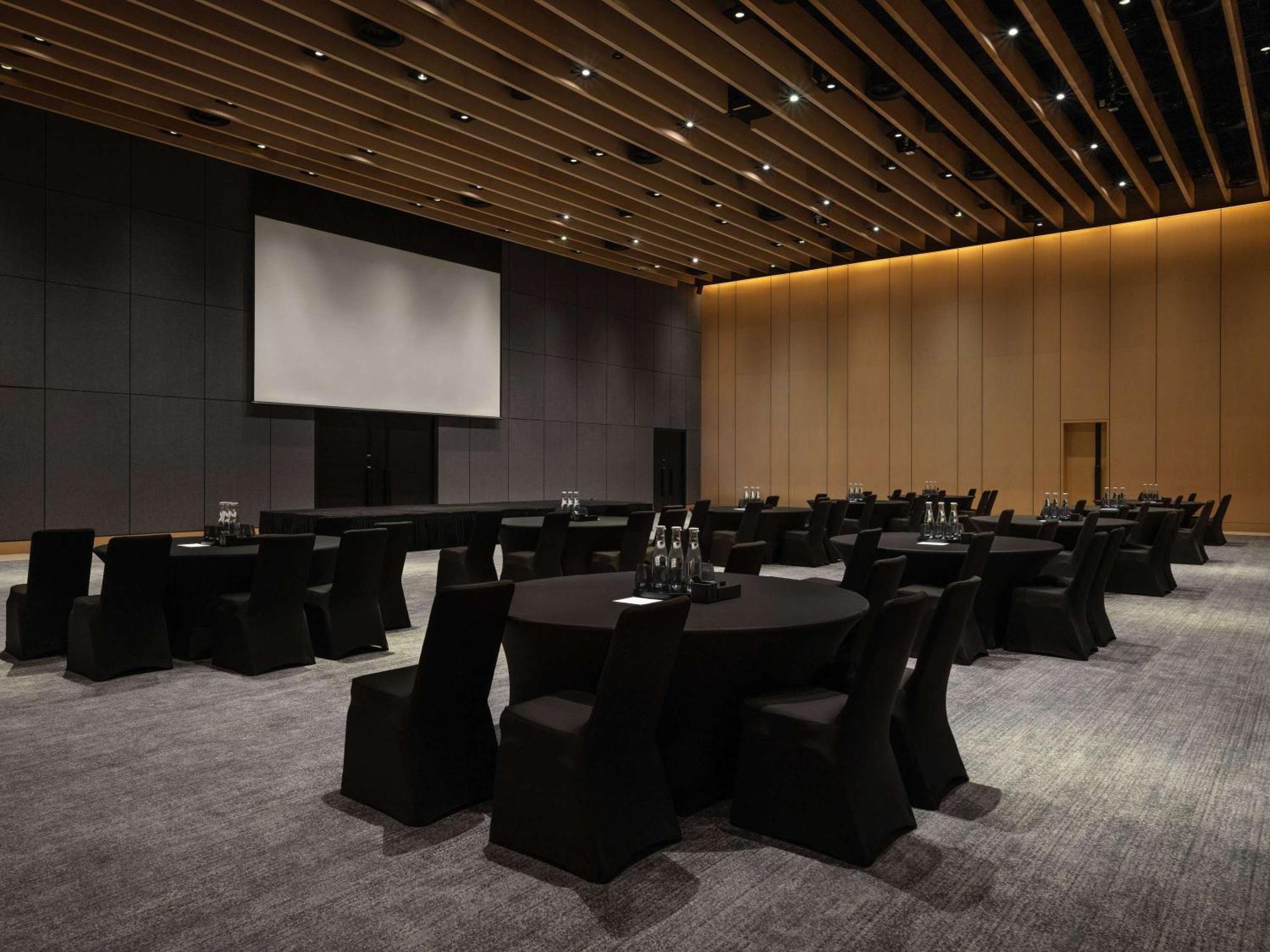 Курортный комплекс Delano At Bluewaters Дубай